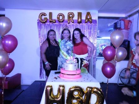 Lorena Vargas, la cumpleañera y Carolina Rojas.